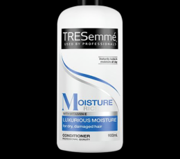 TRESemme Moisture Rich Conditioner 900ml
